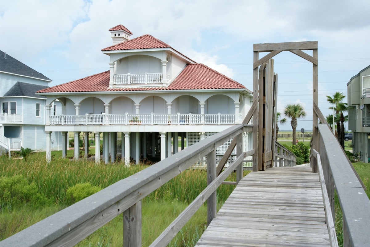 home stilts piers