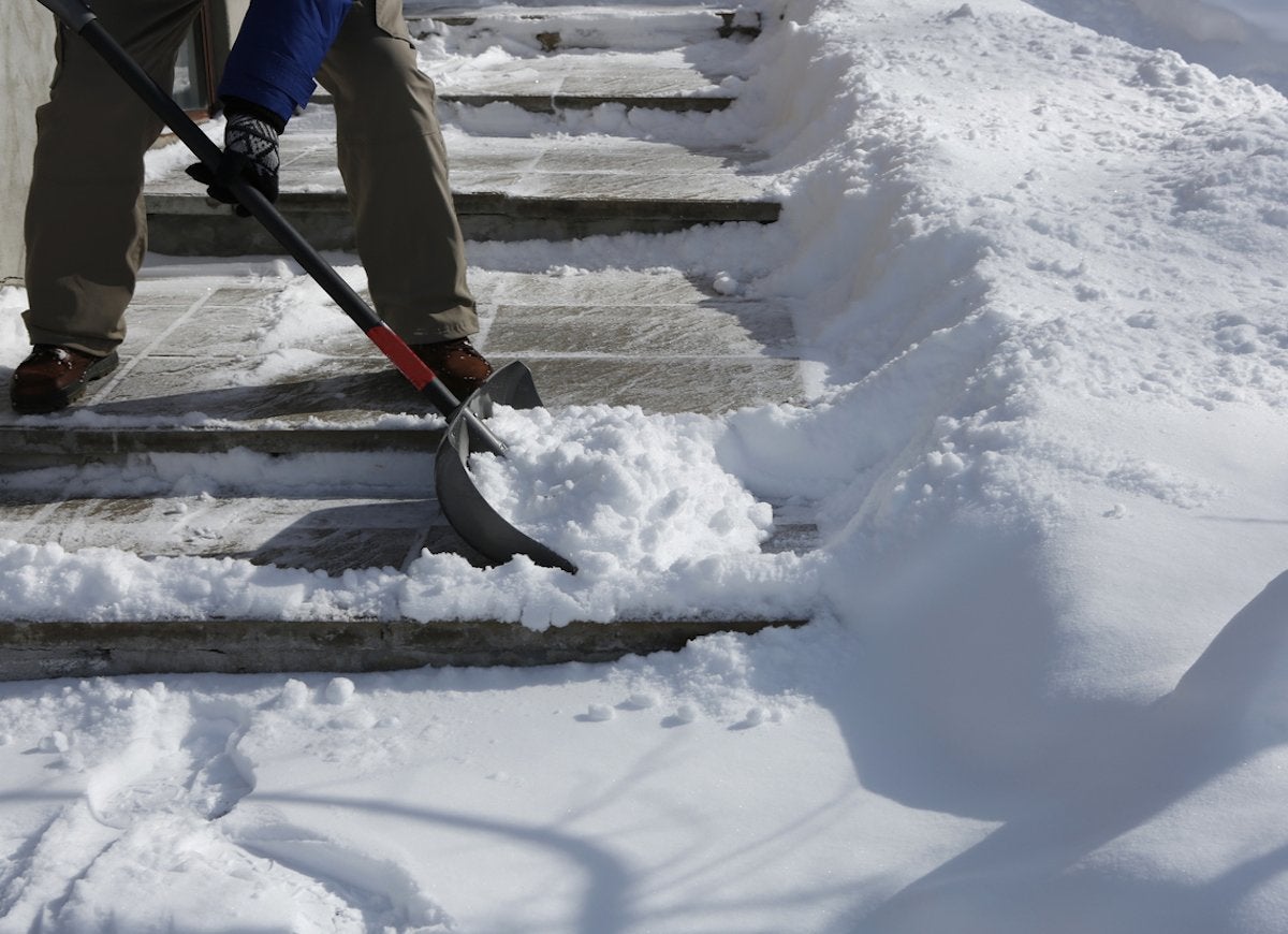 8 Clever Hacks for How to Shovel Snow