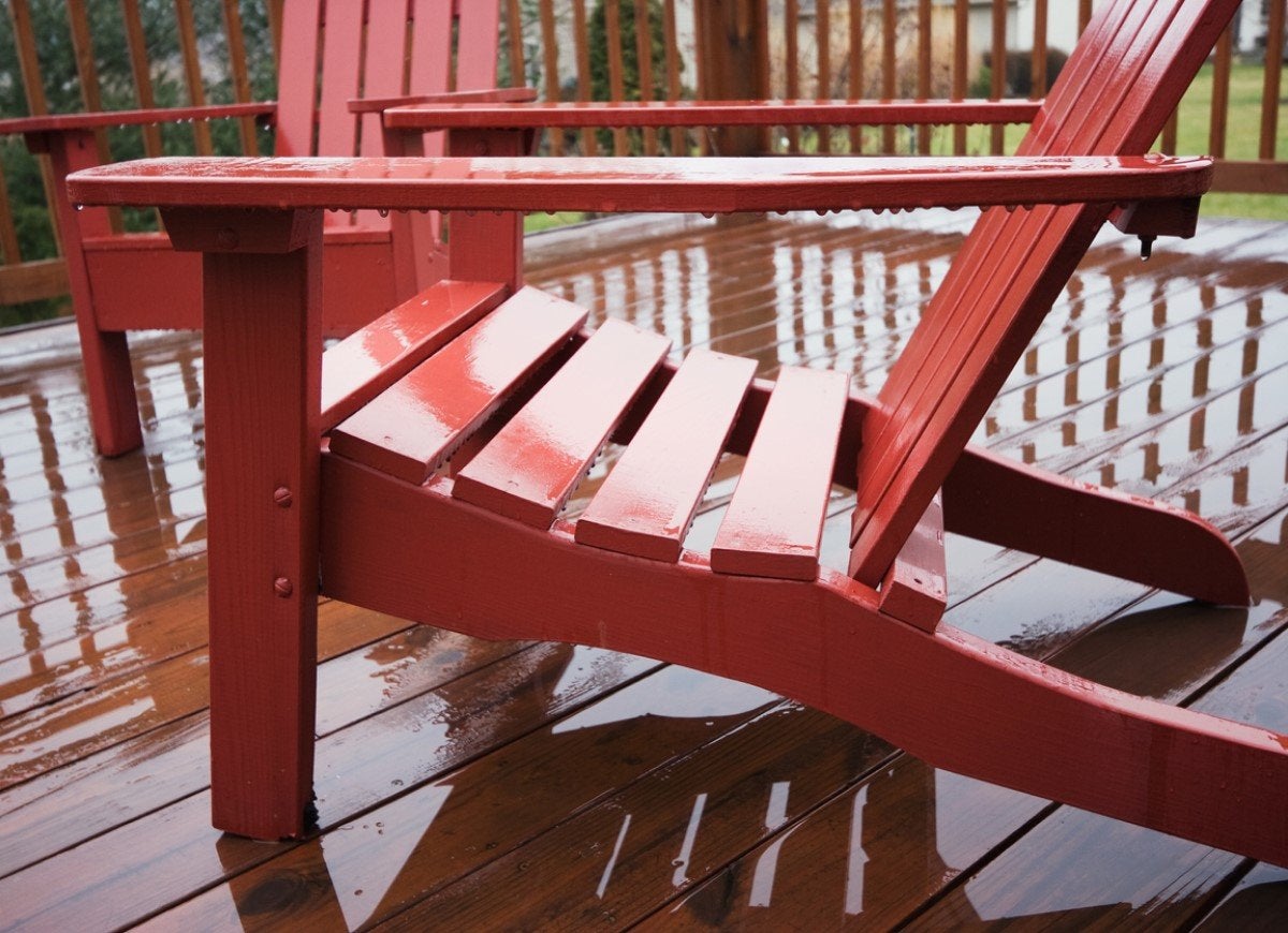 The Dos and Don’ts of Cleaning Patio Furniture