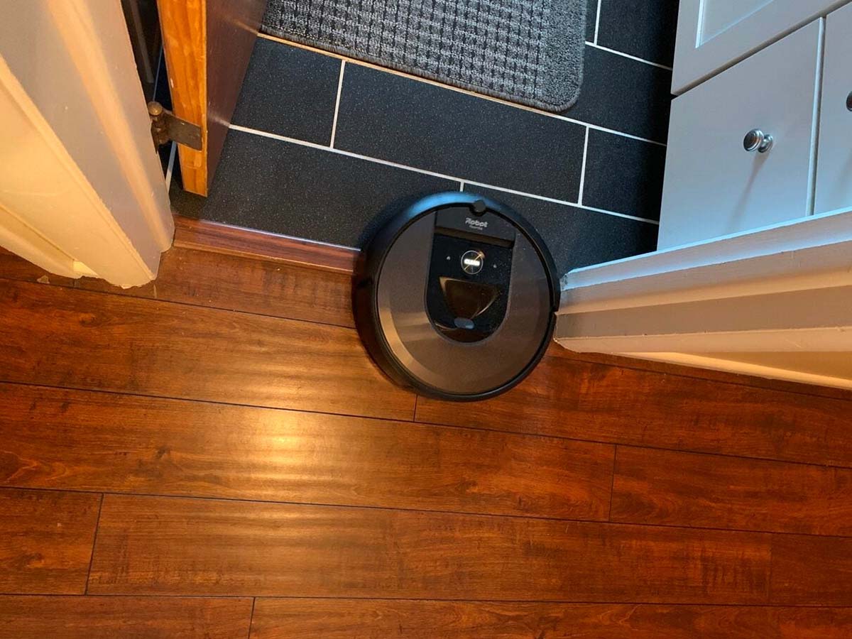 Les meilleurs produits de nettoyage Option iRobot Wi-Fi Roomba i7+ Self-Emptying Robot Vacuum