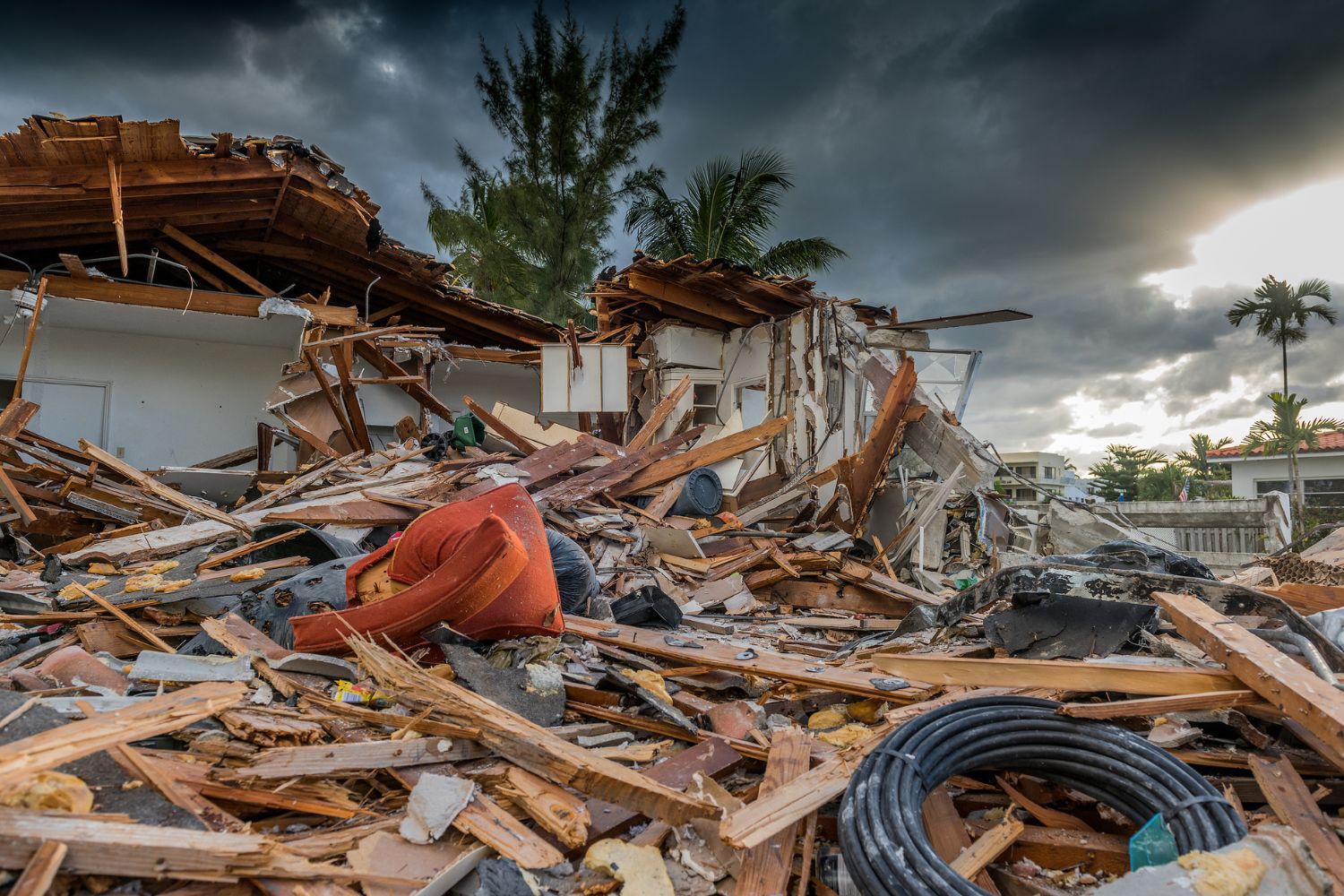 Vue des dégâts causés par une tornade.