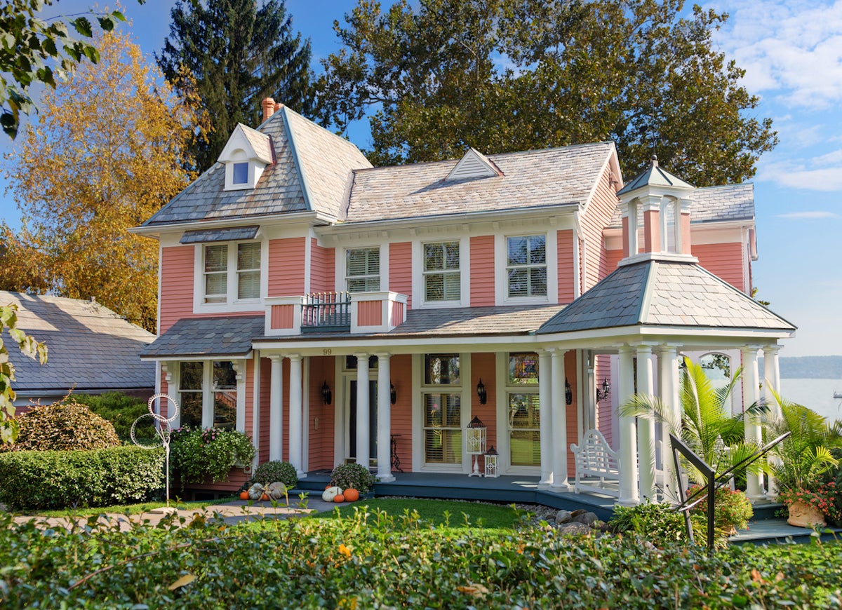 Hard Sell: 7 Pretty House Colors That Scare Buyers Away