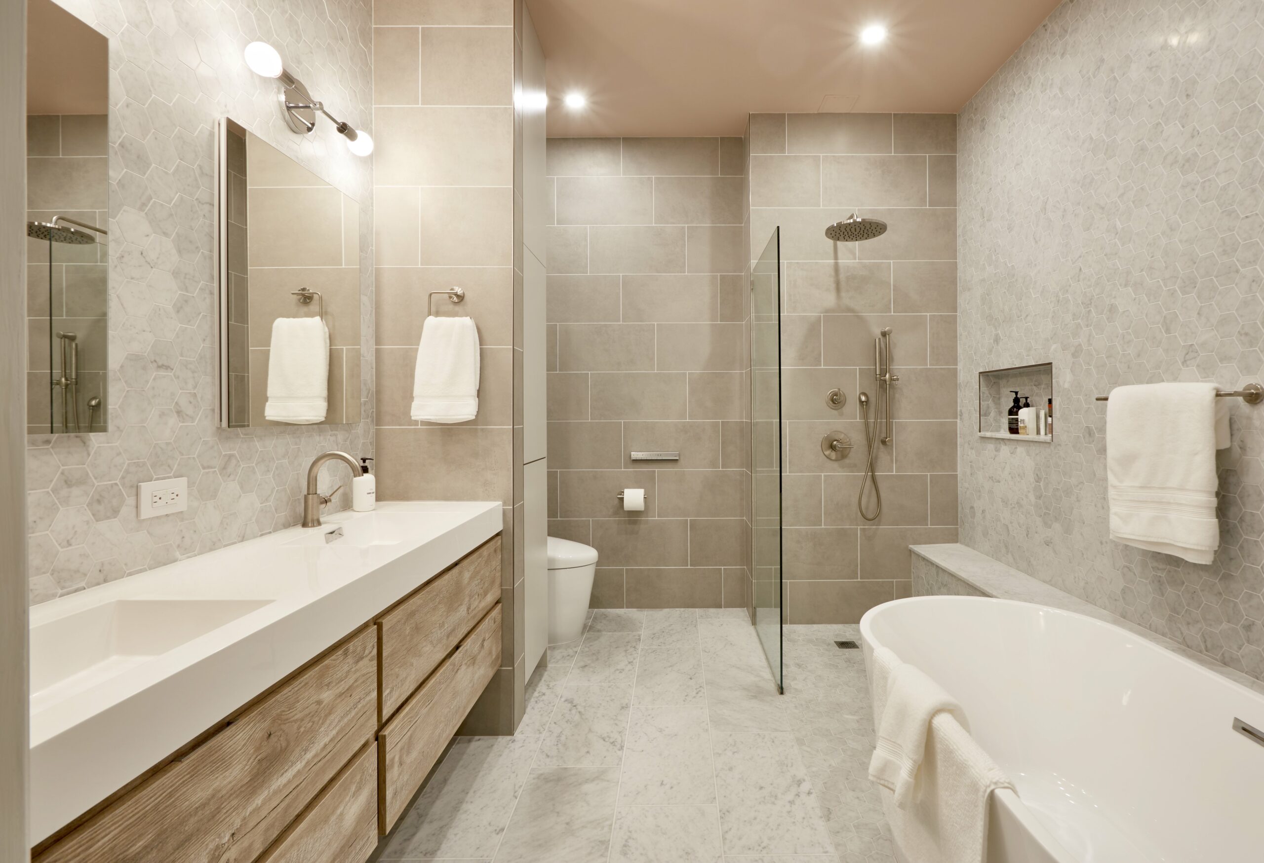 Douche de plain-pied Block Renovation_Yale Bathrooms