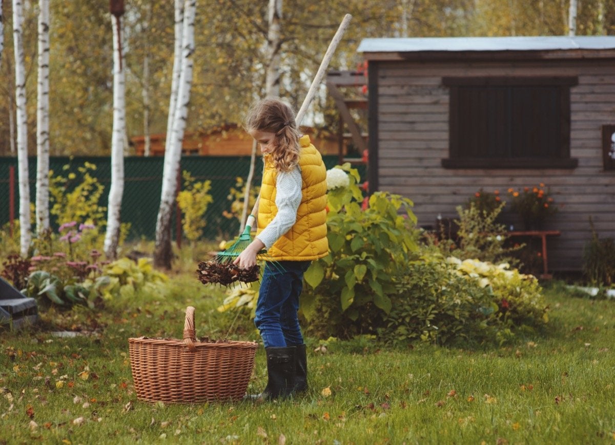 25 of the Best Household Chores for Kids of Every Age