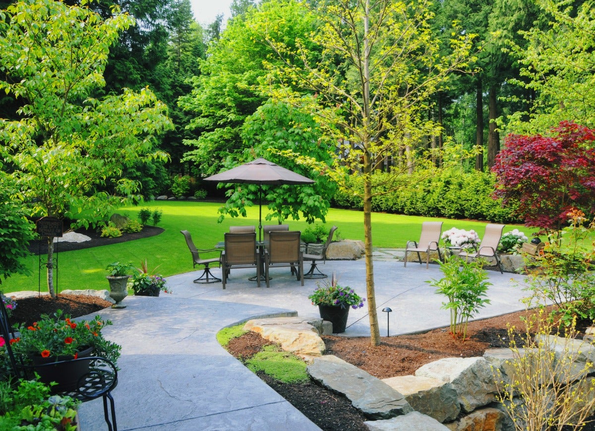 10 Ways to Dress Up a Drab Concrete Patio