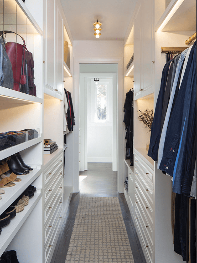 20 Beautiful Walk-In Closet Ideas for Organization