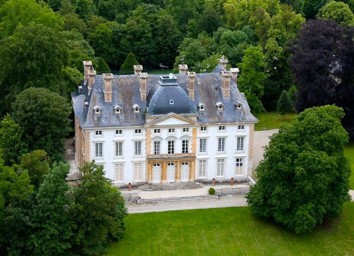 18 châteaux que vous pouvez acheter (pour moins cher que vous ne le pensez)