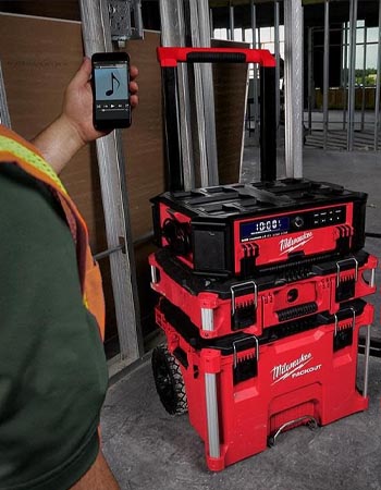 Milwaukee M18 Packout Radio and Charger Review