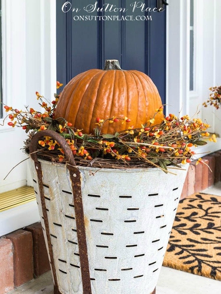 15 Easy DIYs for Instant Autumn Curb Appeal