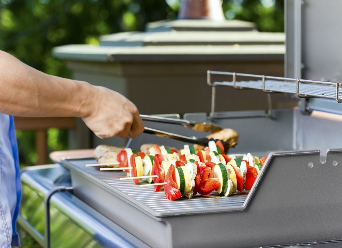 16 Reasons You Really Need to Do a Better Job Cleaning Your Grill