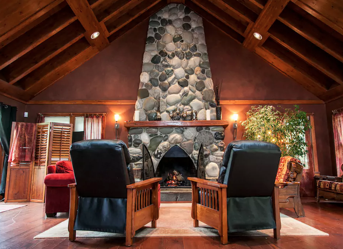 The 21 Most Stunning Fireplaces on the Internet