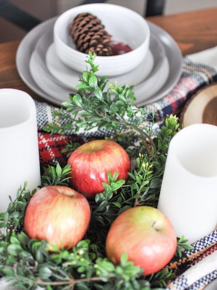 35 Fresh and Festive Ways to Dress Up Your Thanksgiving Table