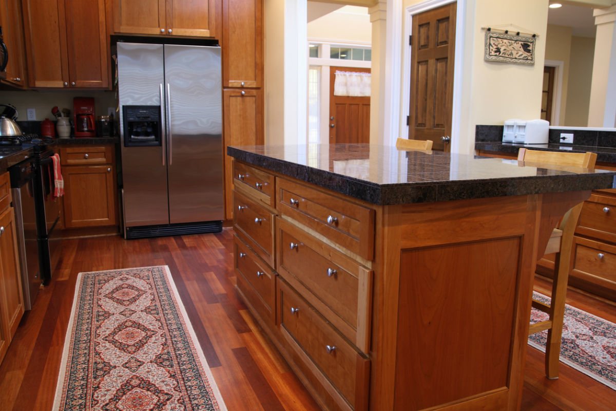 7 Things to Know Before Putting Wood Flooring in the Kitchen