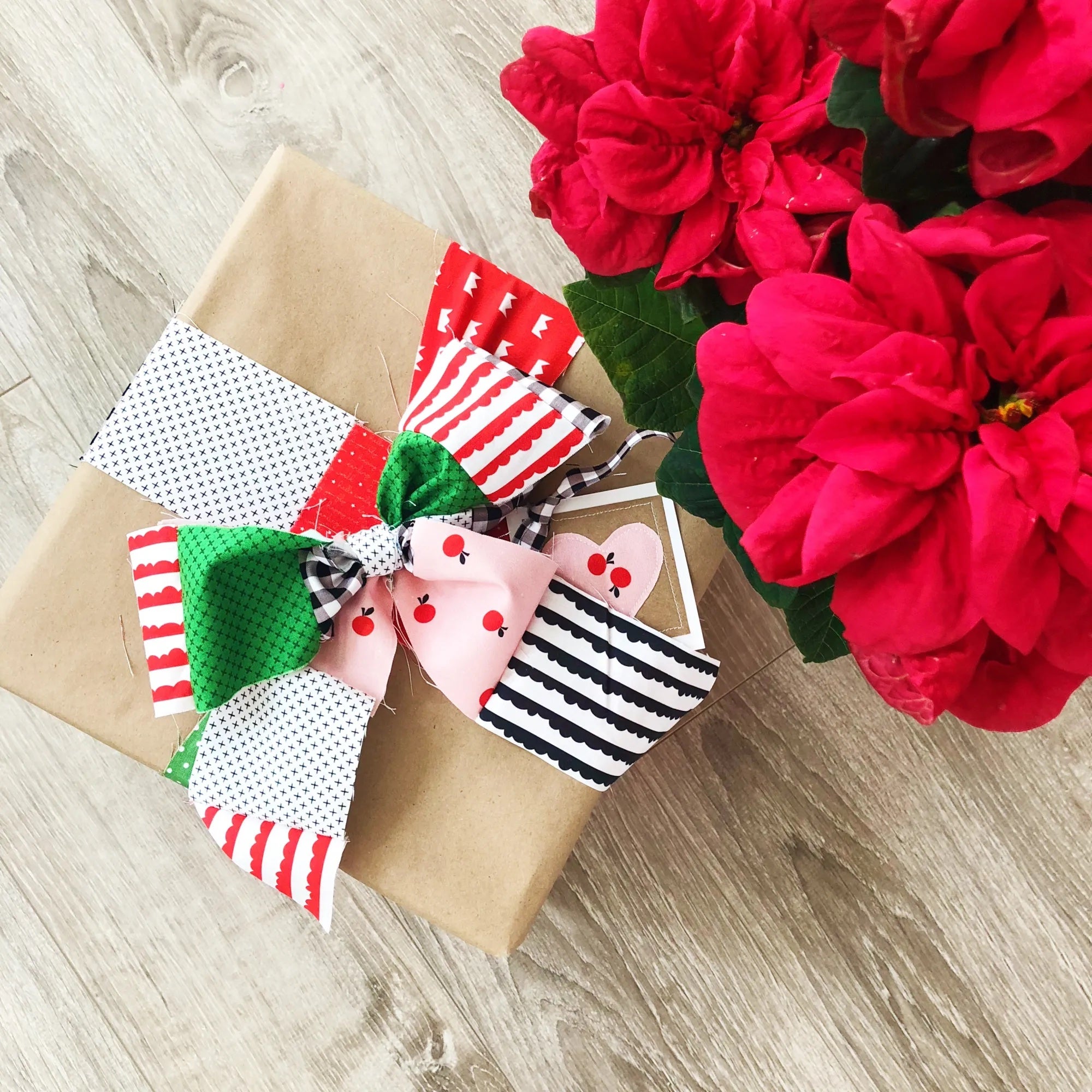 22 Unique Gift Wrapping Ideas for the Holidays