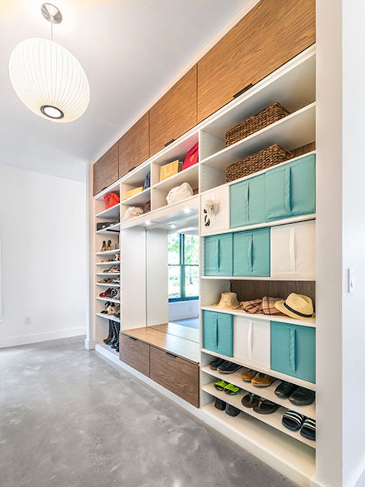 20 Beautiful Walk-In Closet Ideas for Organization