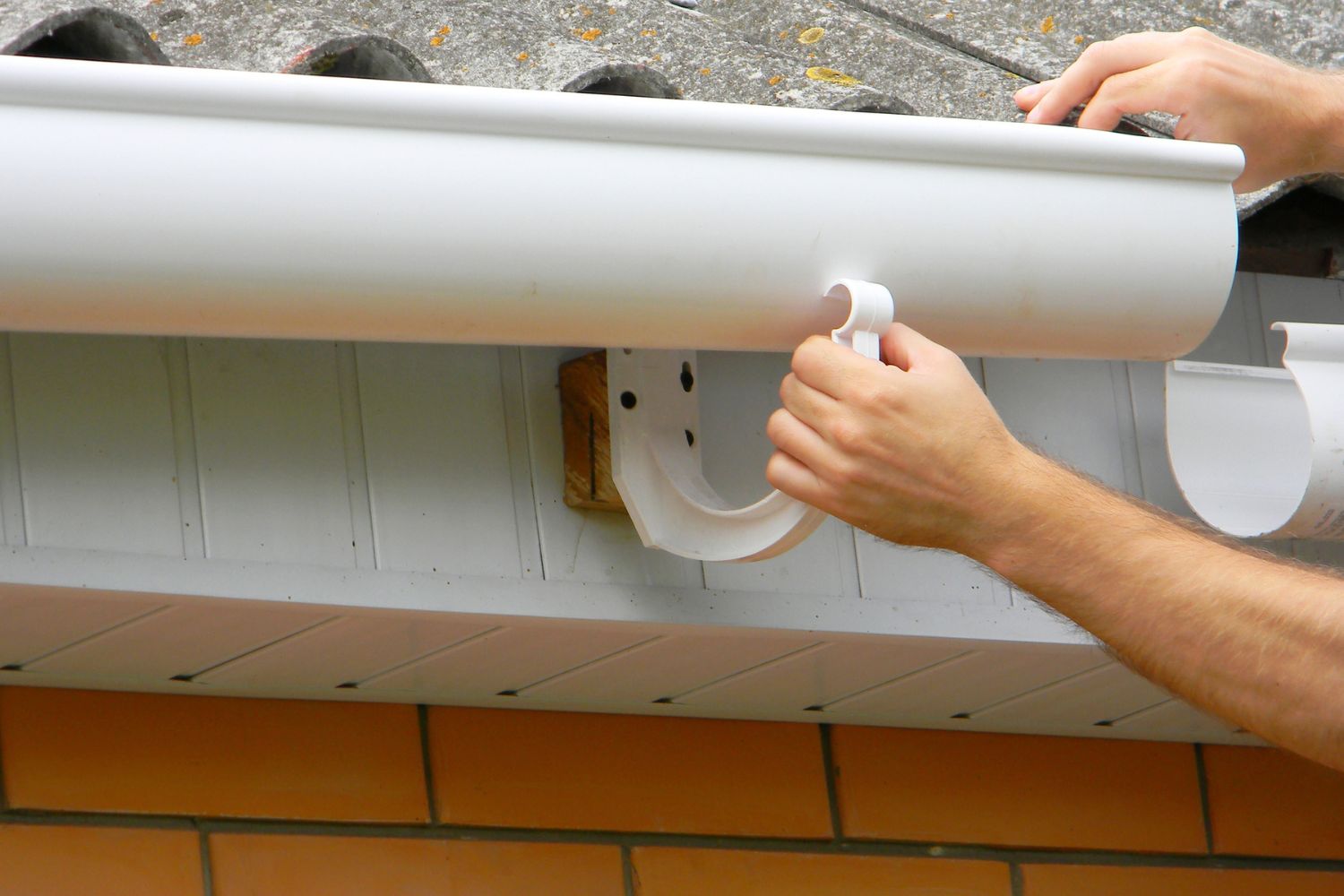 Gutter Repair Cost