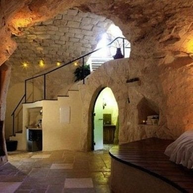 Living Like The Flintstones: 10 Modern “Stone Age” Dwellings