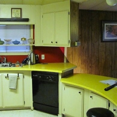 Before and After: 9 Totally Amazing Mobile Home Makeovers