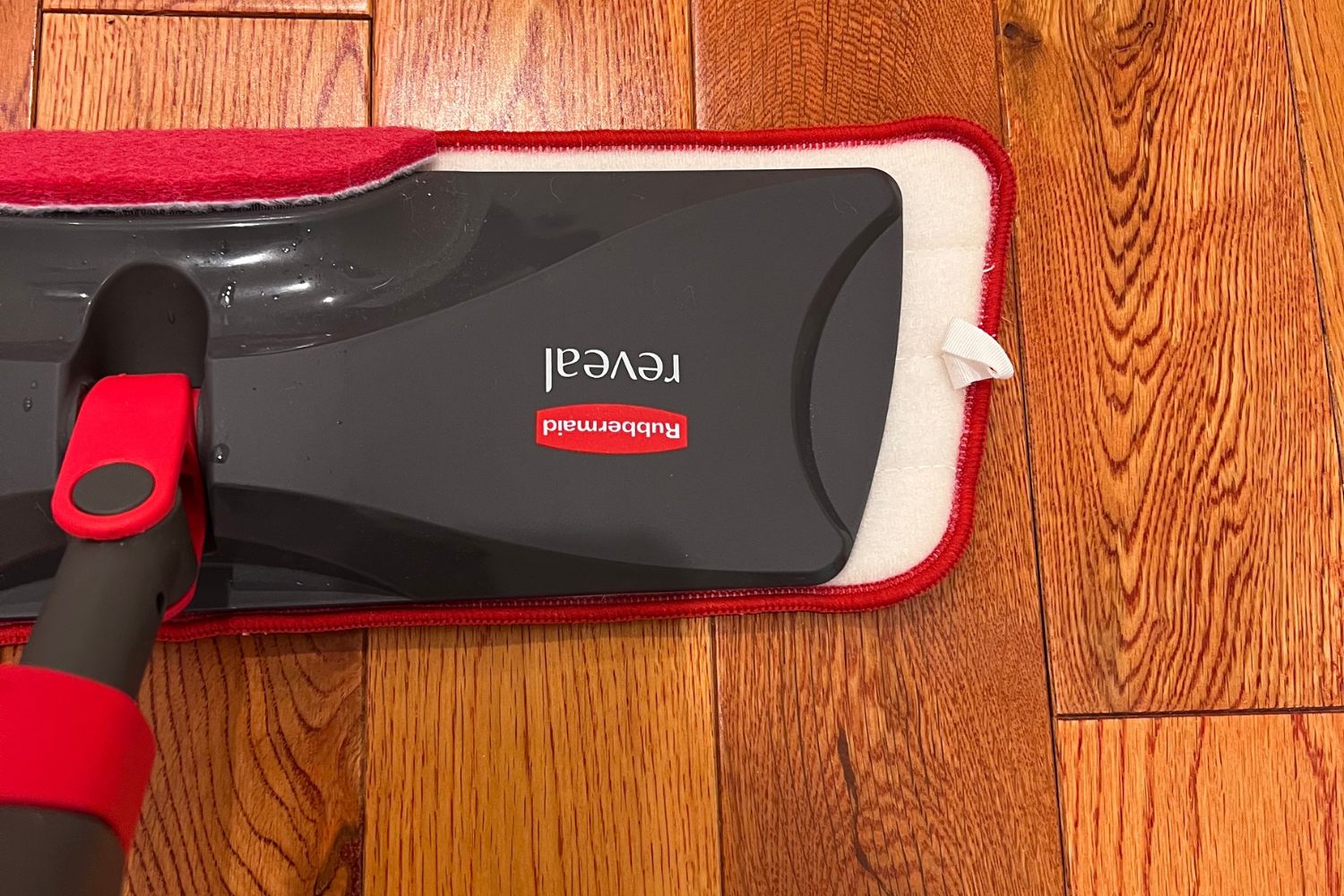 Rubbermaid Reveal Microfiber Spray Mop Review