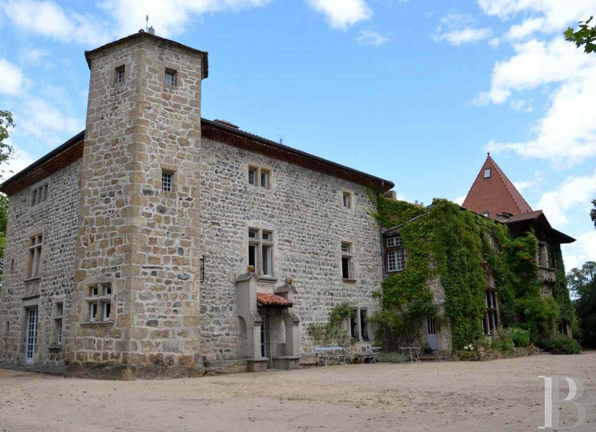 18 châteaux que vous pouvez acheter (pour moins cher que vous ne le pensez)