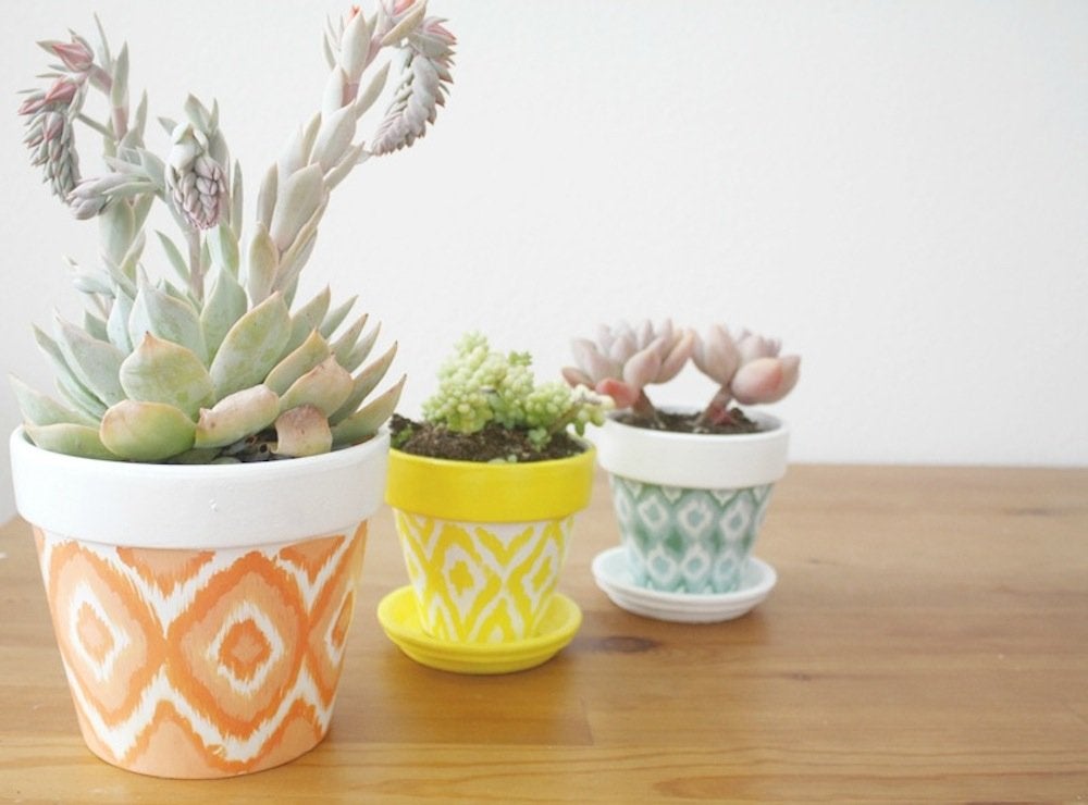 11 Insanely Easy 60-Minute Paint DIYs