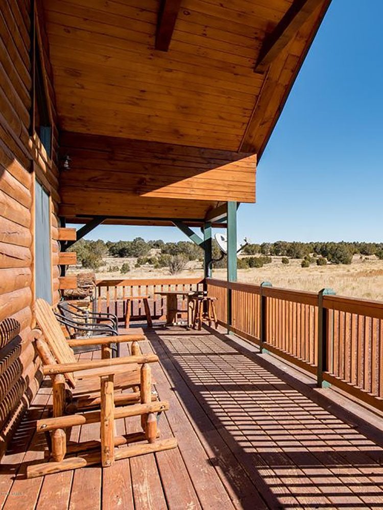 15 Off-the-Grid Homes for Sale Right Now