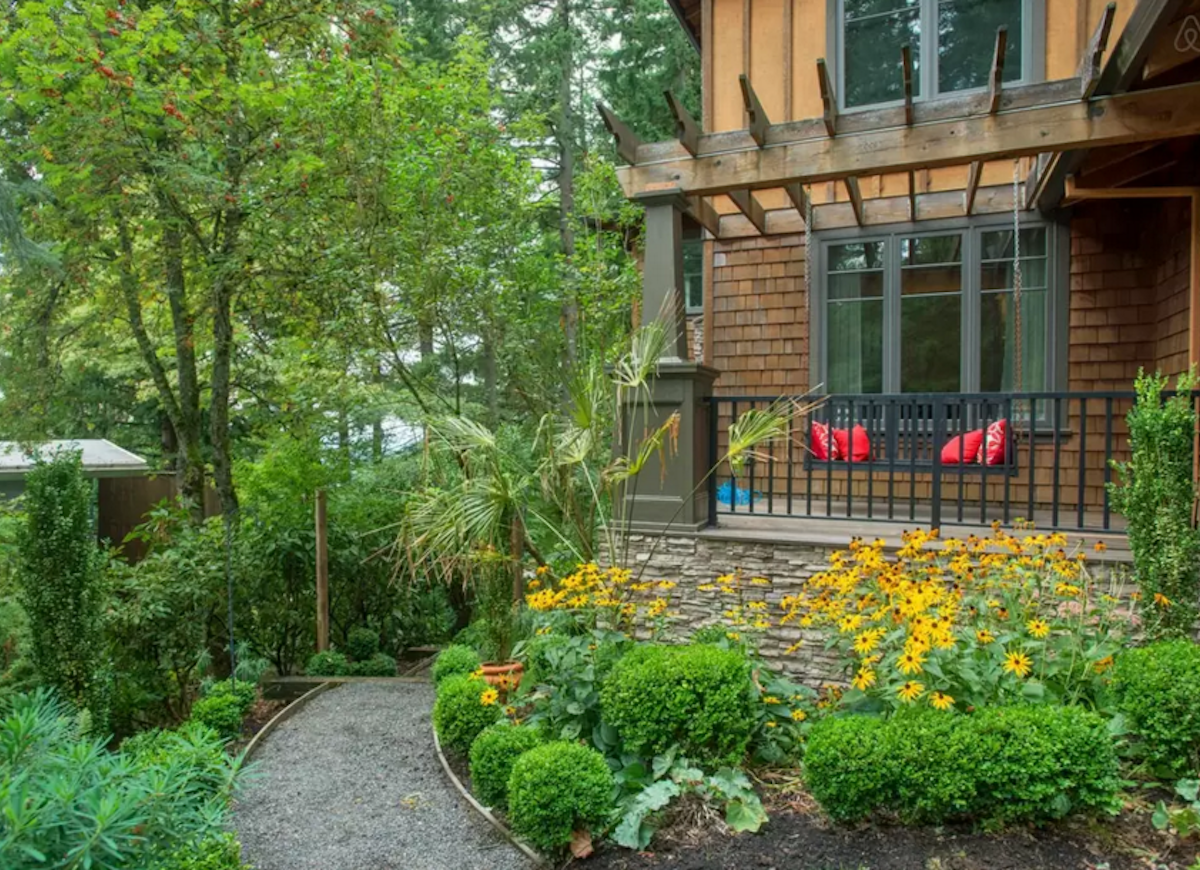 20 Tiny Backyards We Love