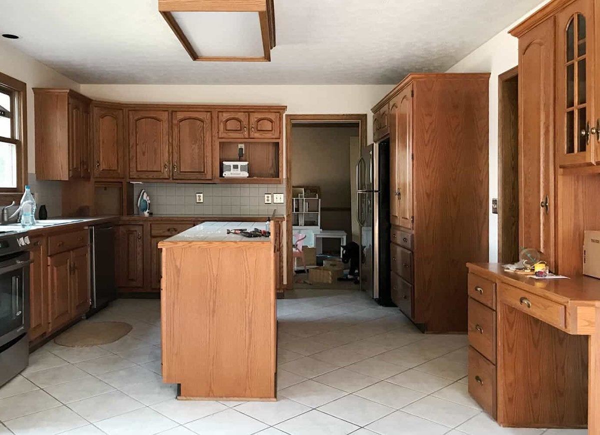 These Impressive Before-and-After Photos Will Make You Want to Buy a Fixer-Upper