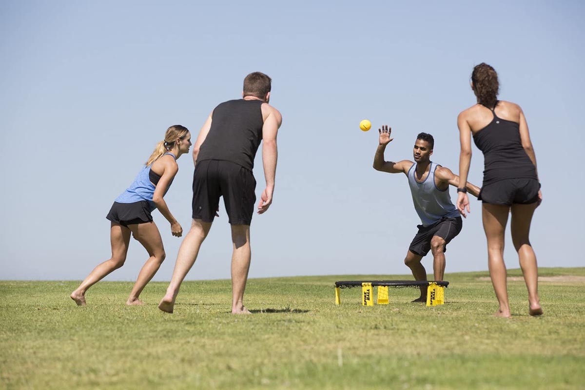 The Most Popular Backyard Games Option Spikeball Game Set