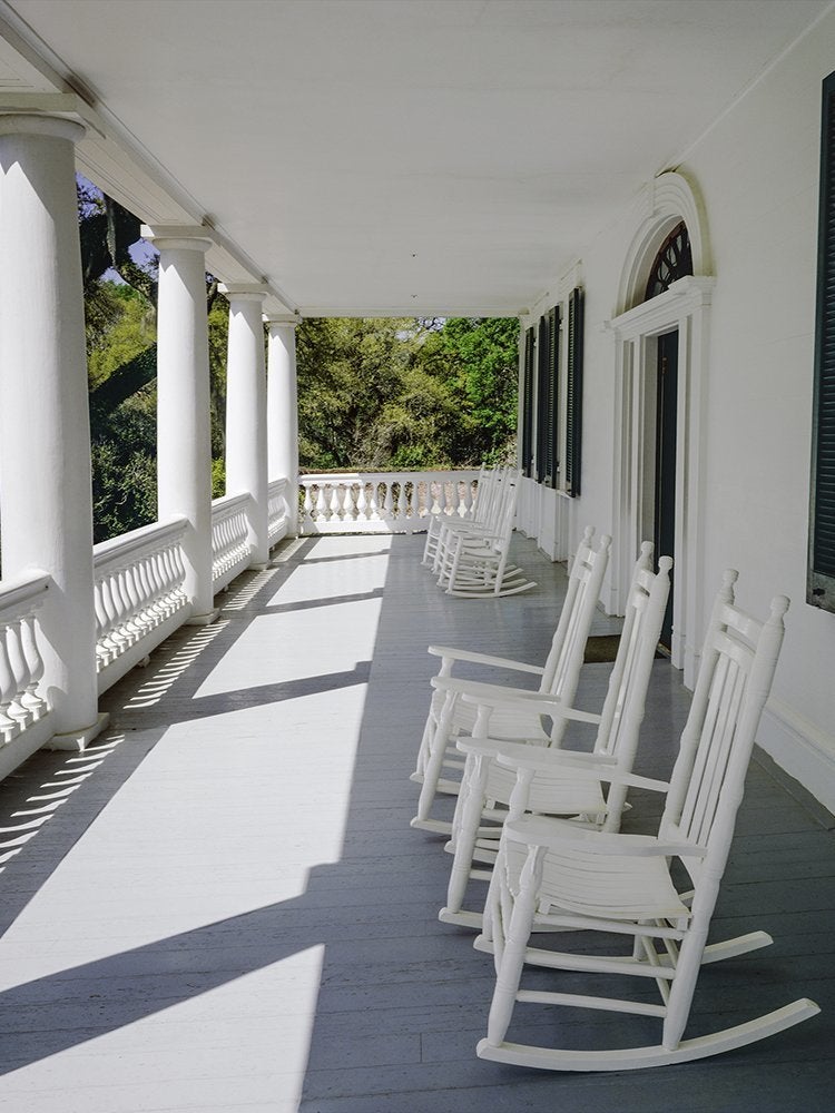 10 Porch Colors That May Inspire You to Paint Yours