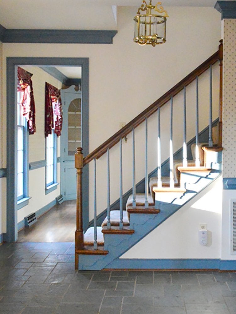 These Impressive Before-and-After Photos Will Make You Want to Buy a Fixer-Upper