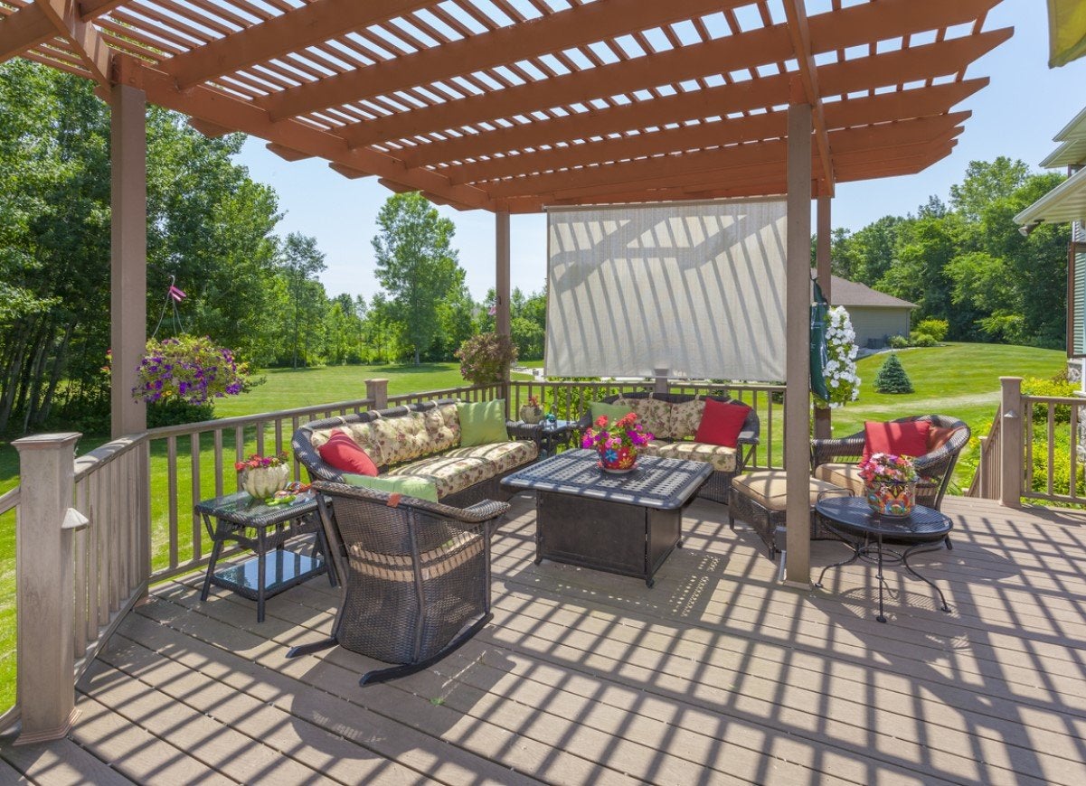 13 Beautiful Ways to Style a Backyard Pergola