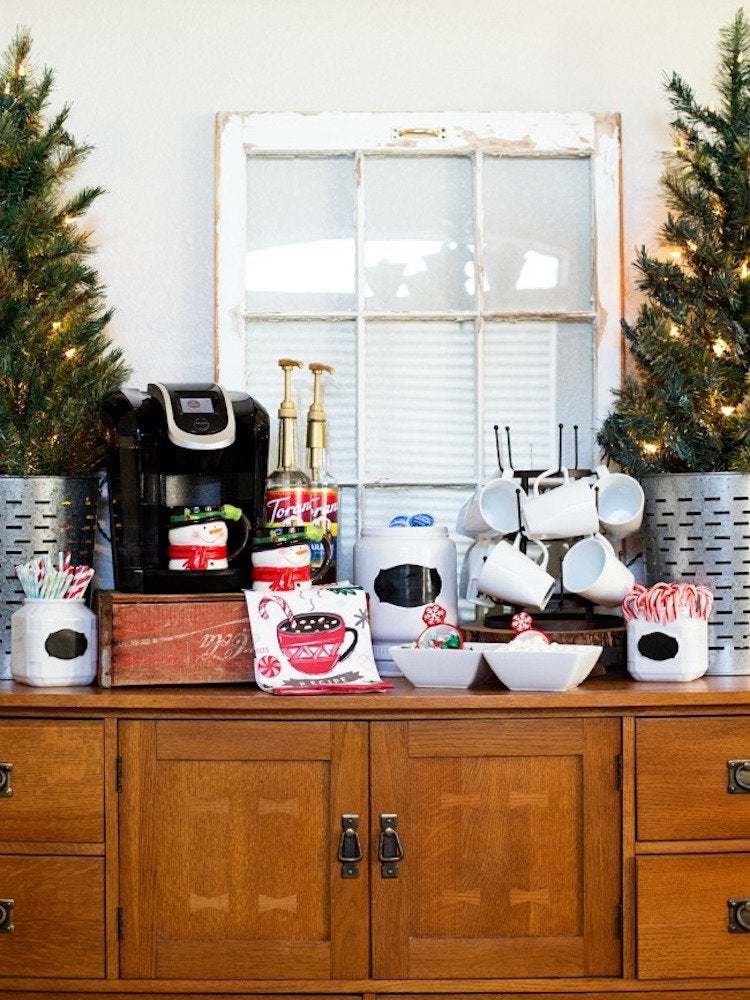 20 Easy Ways to Be the Best Holiday Host