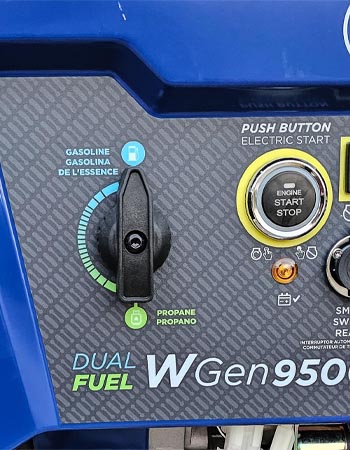 Panneau de commande du générateur Westinghouse WGen9500DF avec bouton de démarrage et cadran d'option de carburant.