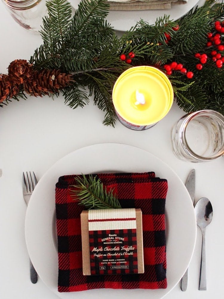 20 Easy Ways to Be the Best Holiday Host