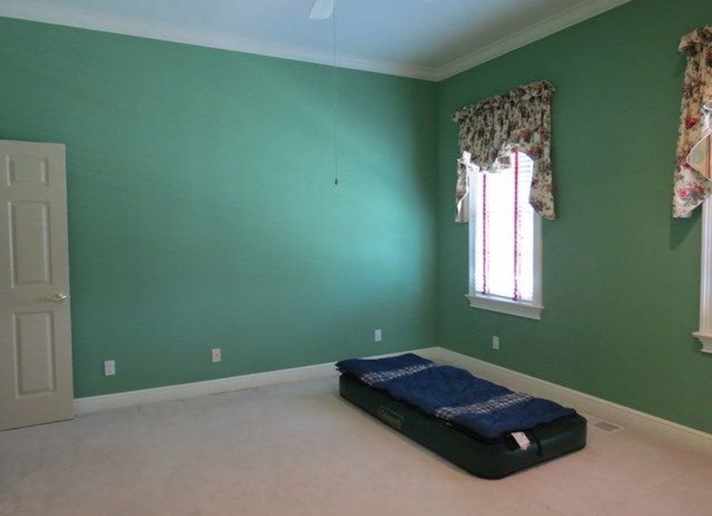 11 Awful Real Estate Photos—And How to Make Yours Great