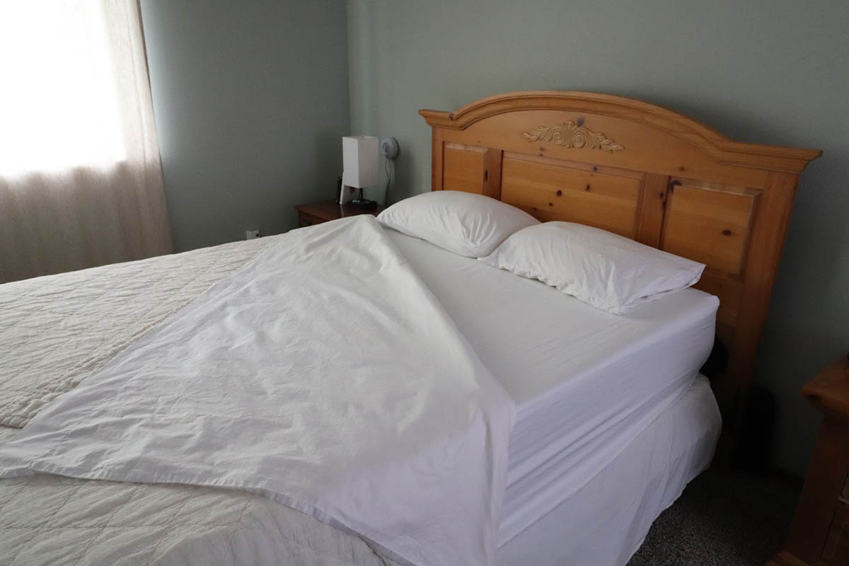 Brooklinen Luxe Sateen Sheets Review