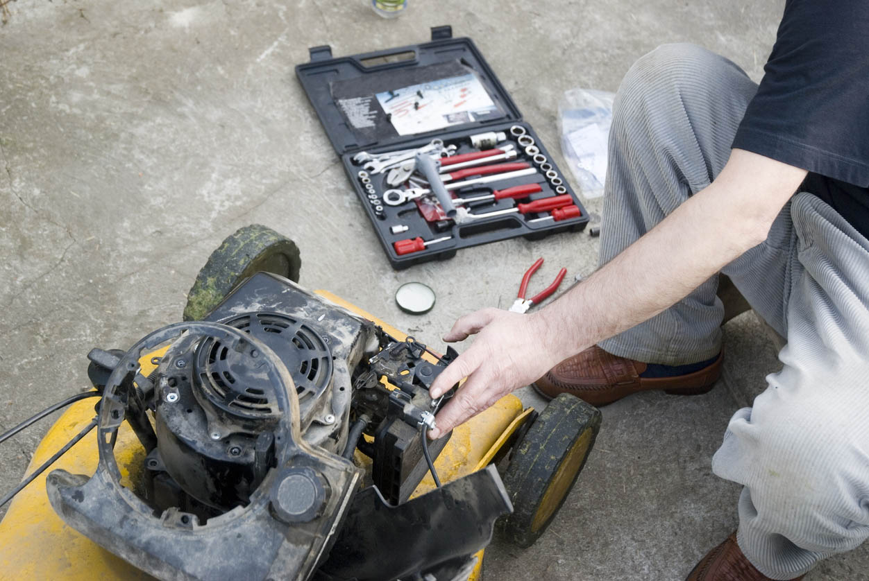 The Best Lawn Mower Repair Services Options