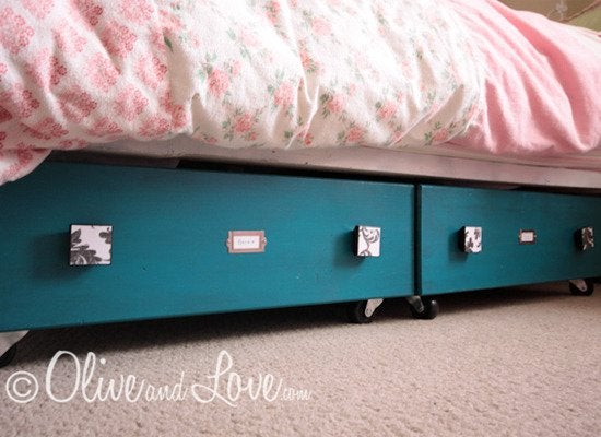 10 New Uses for Old Dressers