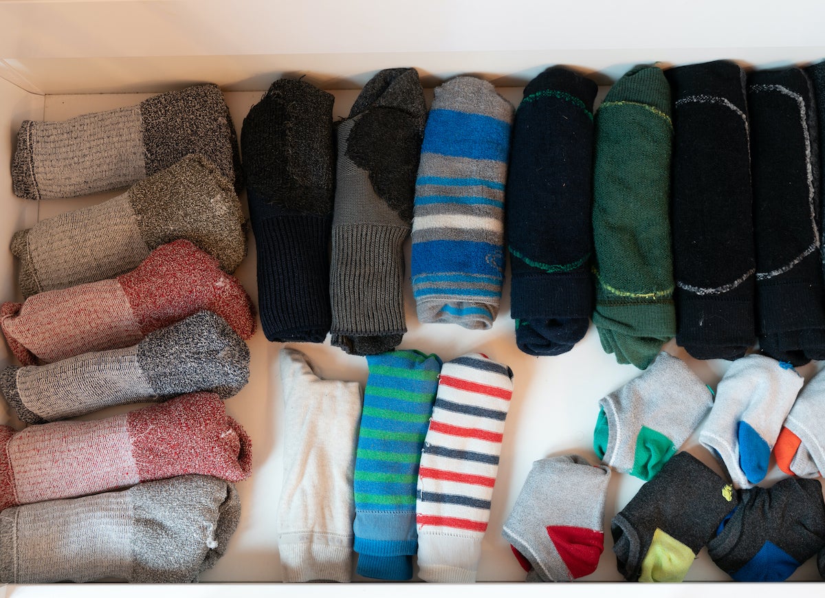 10 Things You Should Never Store Under Your Bed