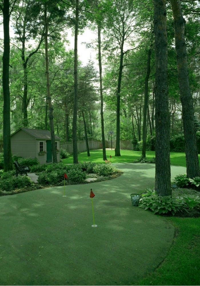 11 Backyard Putting Greens That’ll Make Your Neighbors Envious