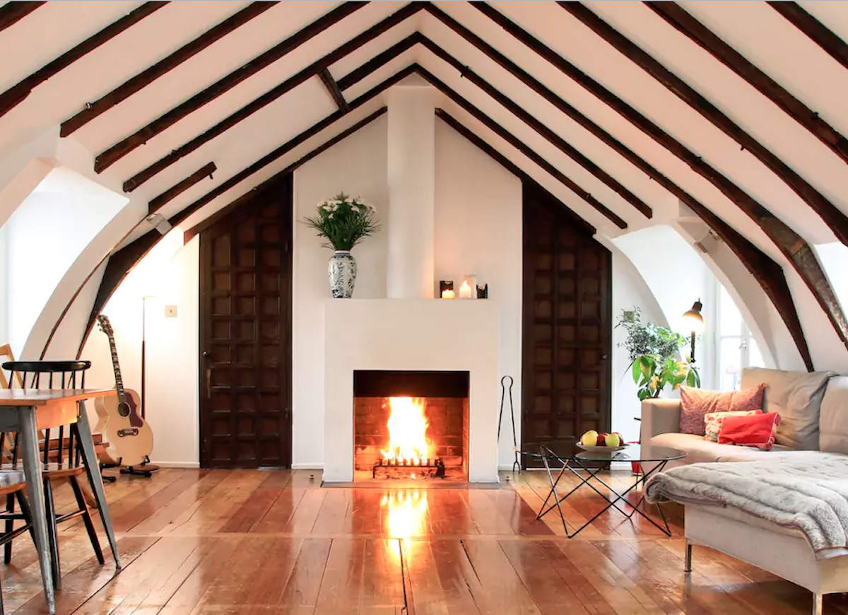 The 21 Most Stunning Fireplaces on the Internet