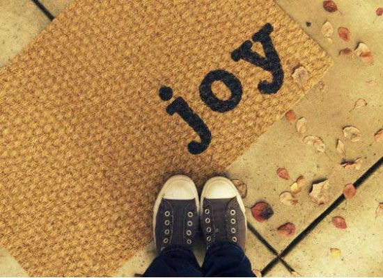 14 DIY Doormats That Step Up the Style