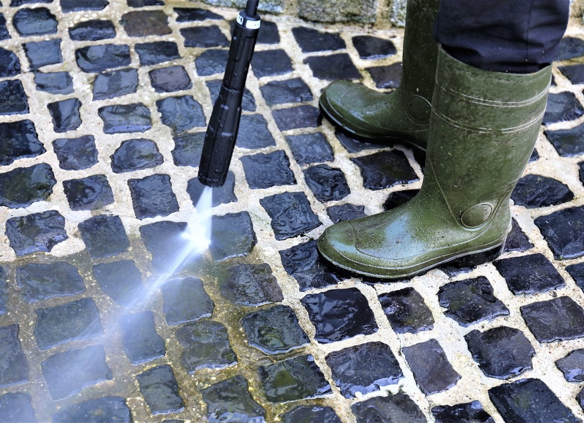 11 Mistakes Most People Make with a Power Washer