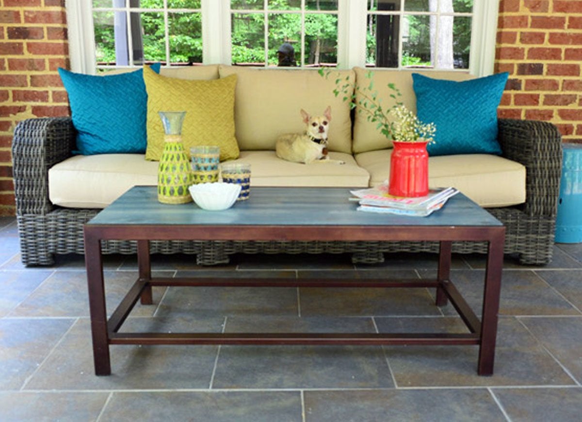 15 modèles réalisables pour une table de patio à faire soi-même