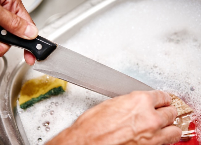 hand washing vs dishwasher