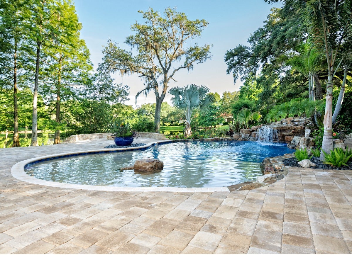 11 Pool Landscaping Ideas for Creating the Ultimate Outdoor Oasis at Home