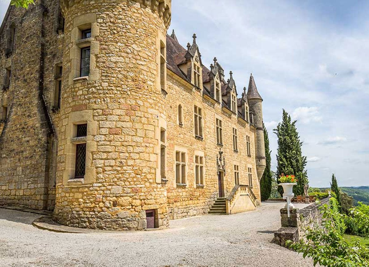 18 châteaux que vous pouvez acheter (pour moins cher que vous ne le pensez)