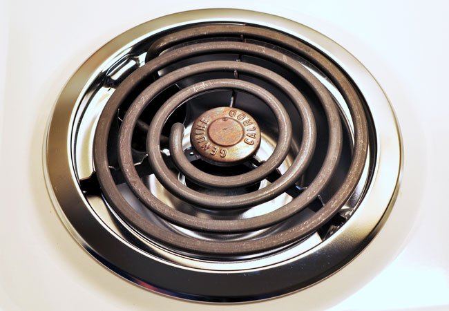 How to Clean Stove Drip Pans