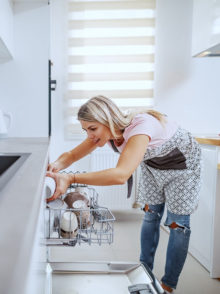 10 Housekeeping Habits of Happy People